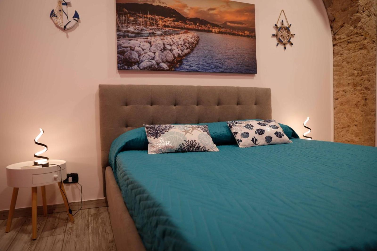 Stay In The Heart Of Salerno - Near The Duomo "La Finestra Sul Borgo" Екстер'єр фото