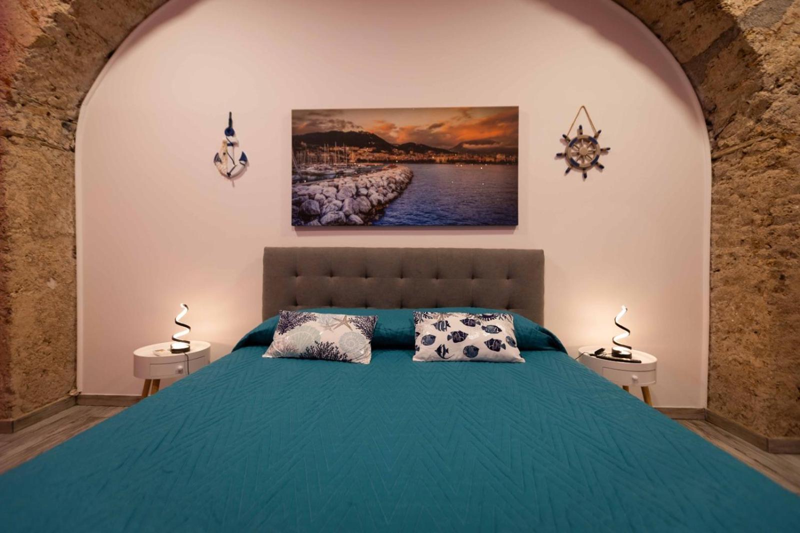 Stay In The Heart Of Salerno - Near The Duomo "La Finestra Sul Borgo" Екстер'єр фото
