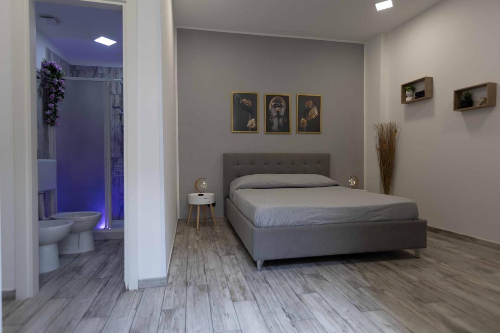Stay In The Heart Of Salerno - Near The Duomo "La Finestra Sul Borgo" Екстер'єр фото